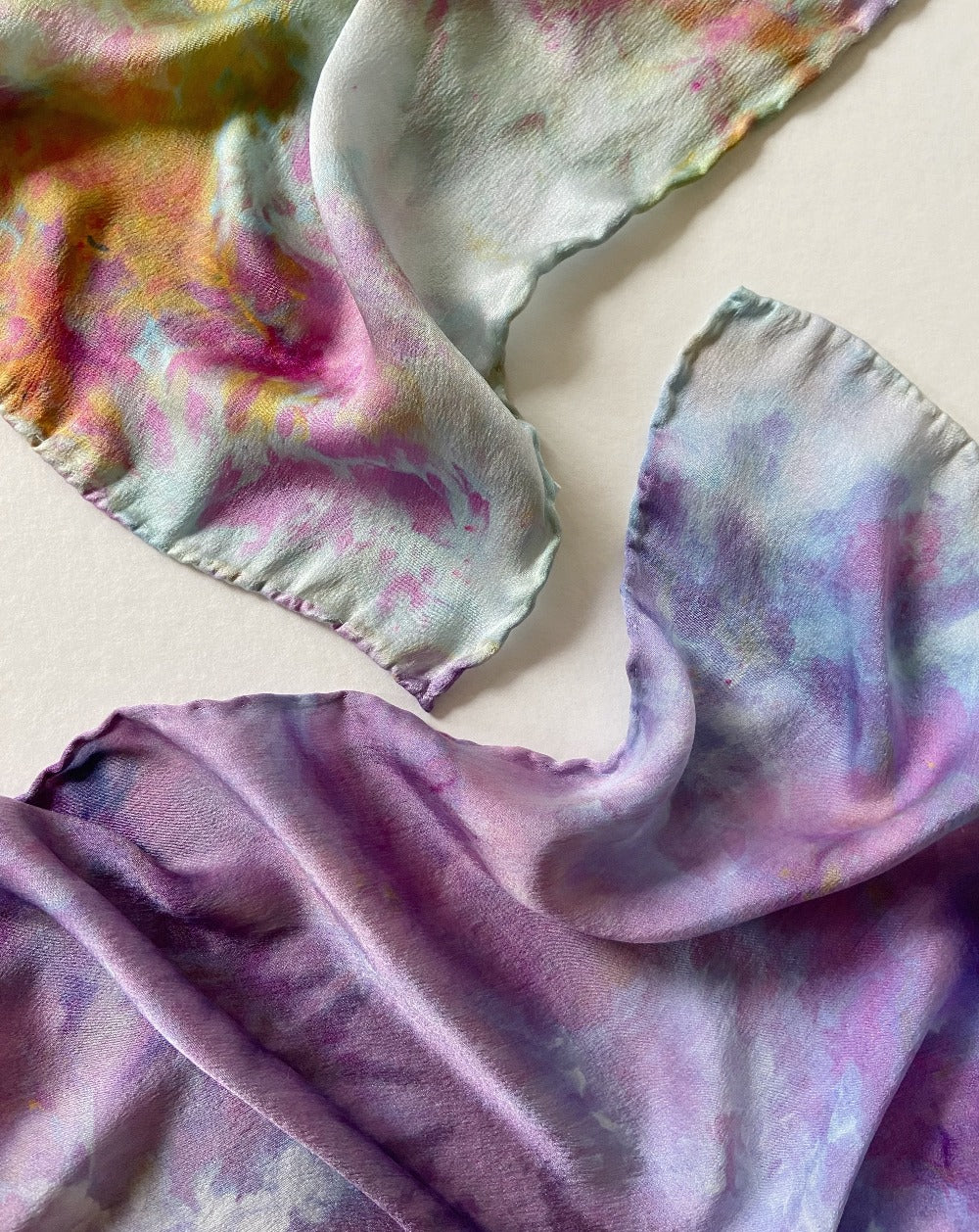 High Quality Turkish %100 Silk Marbled Elegant Scarf, Hand dyed with Natural Plant Based Dyes store - Unique