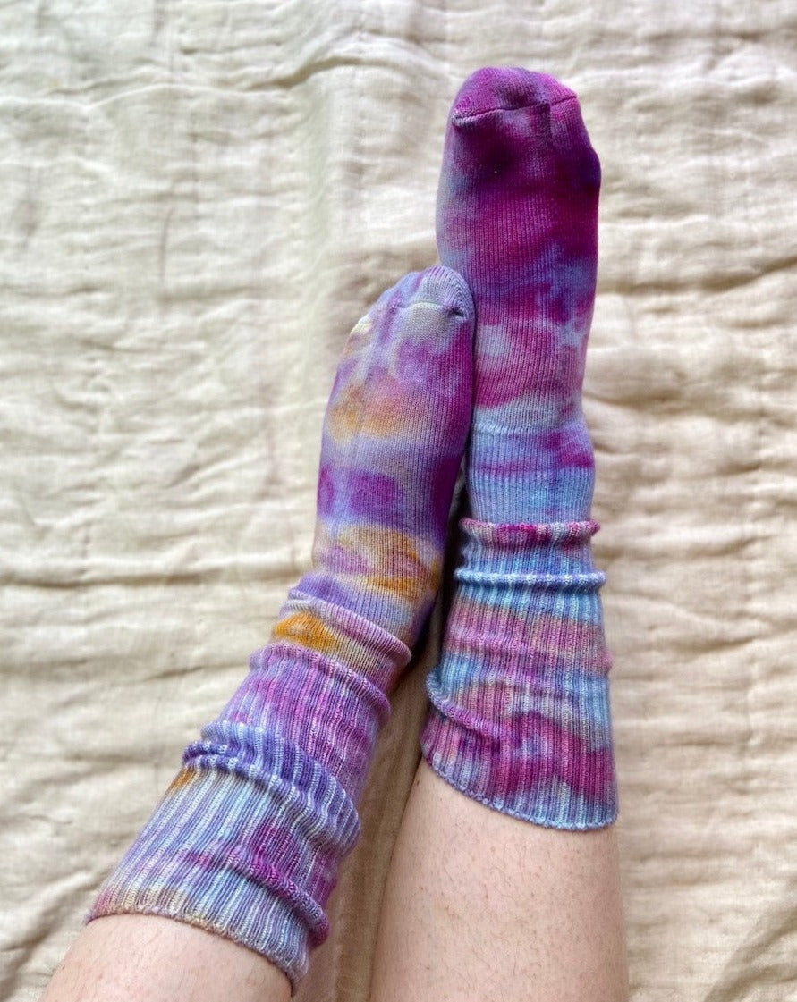 Bamboo Socks in Amethyst