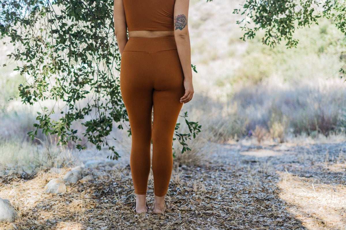 Organic Rhea Leggings in Meadow – Mira Blackman